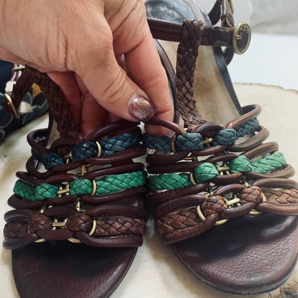 FRYE Colette Braided T-Strap Wedge Heels Sz 8.5M